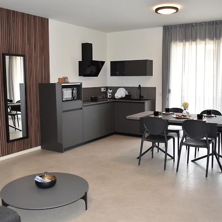 Appartement Baia Delle Rose Via Roma 111 à Costa Volpino Extérieur photo