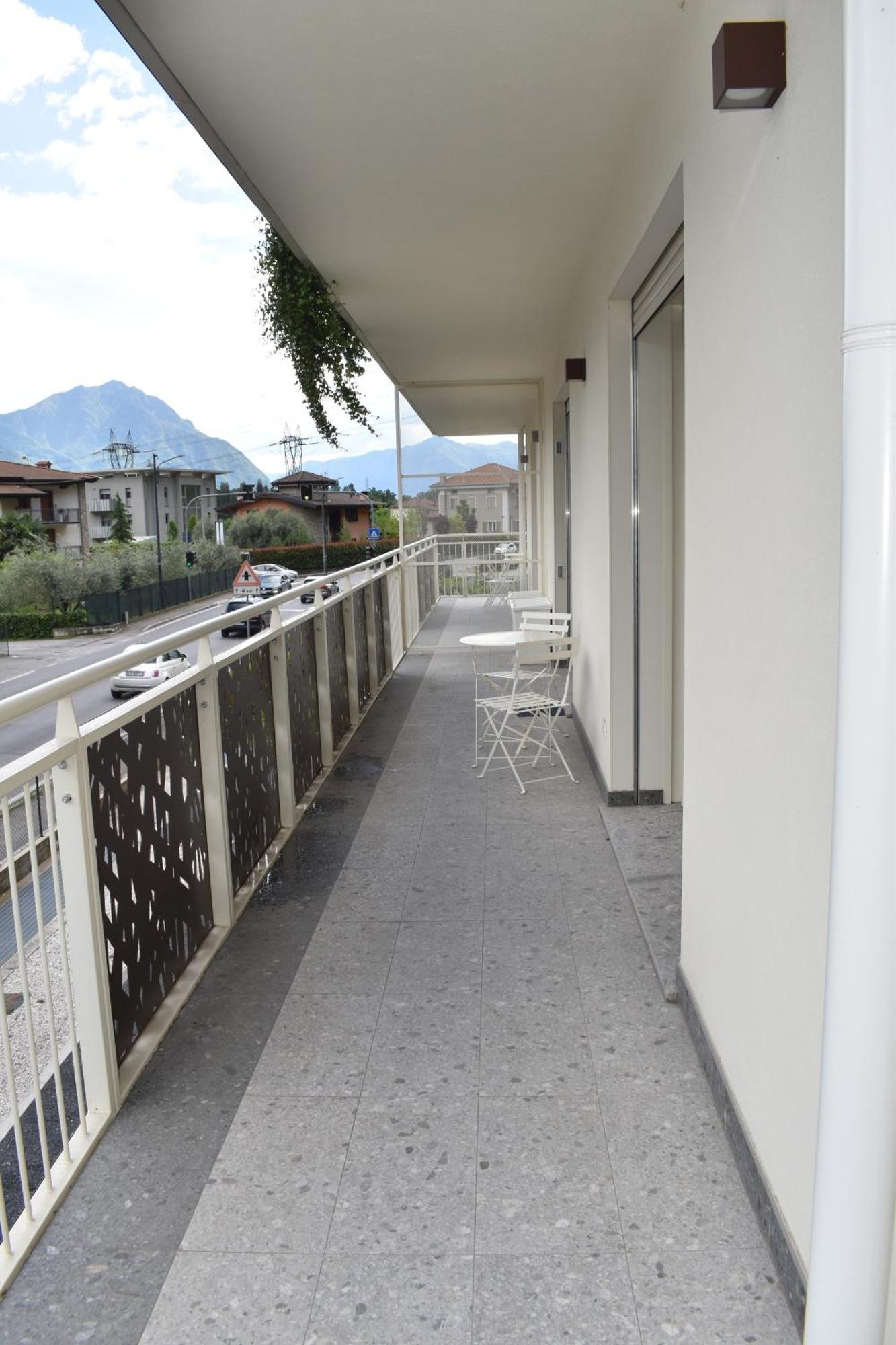 Appartement Baia Delle Rose Via Roma 111 à Costa Volpino Extérieur photo