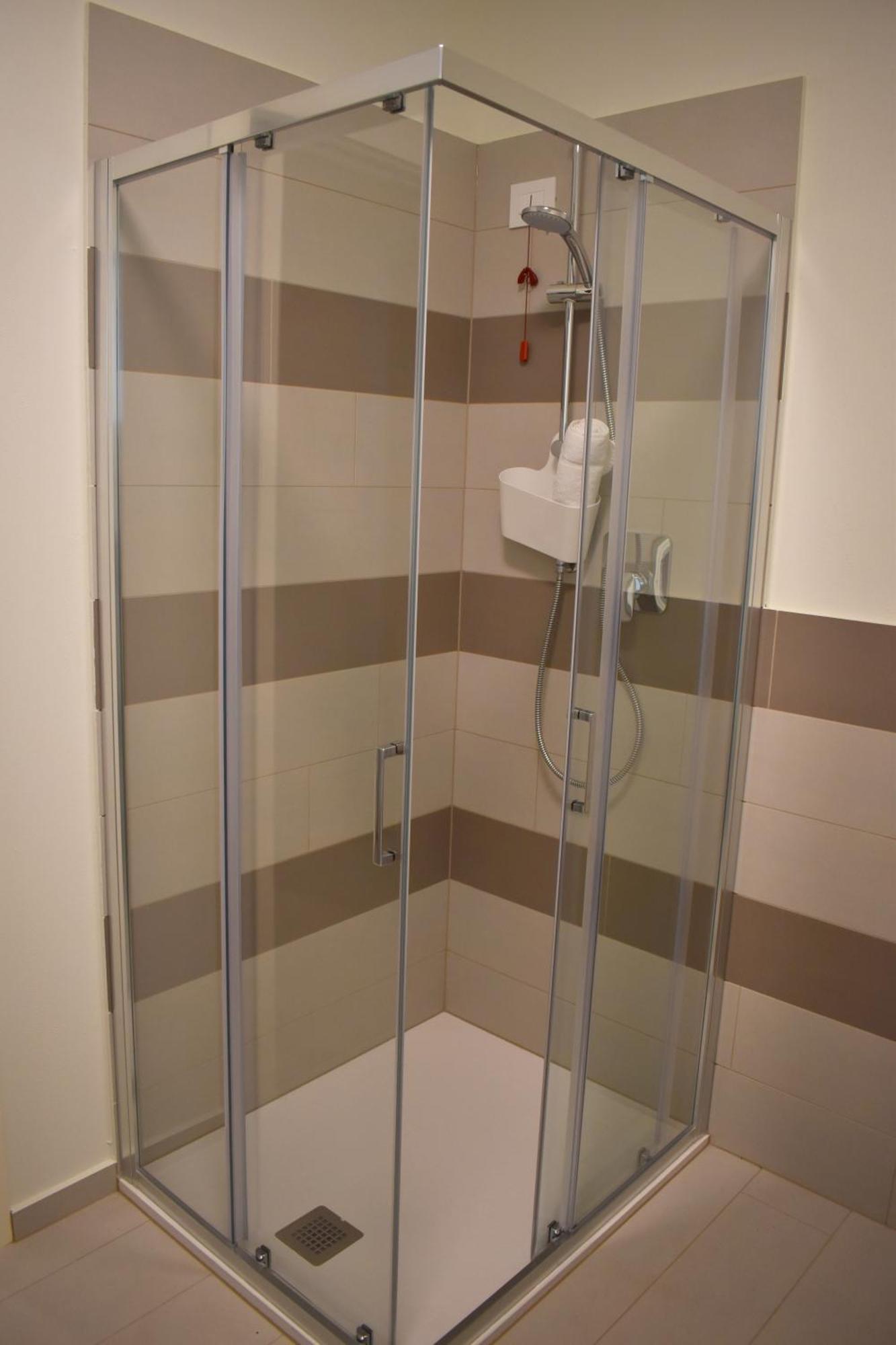 Appartement Baia Delle Rose Via Roma 111 à Costa Volpino Extérieur photo