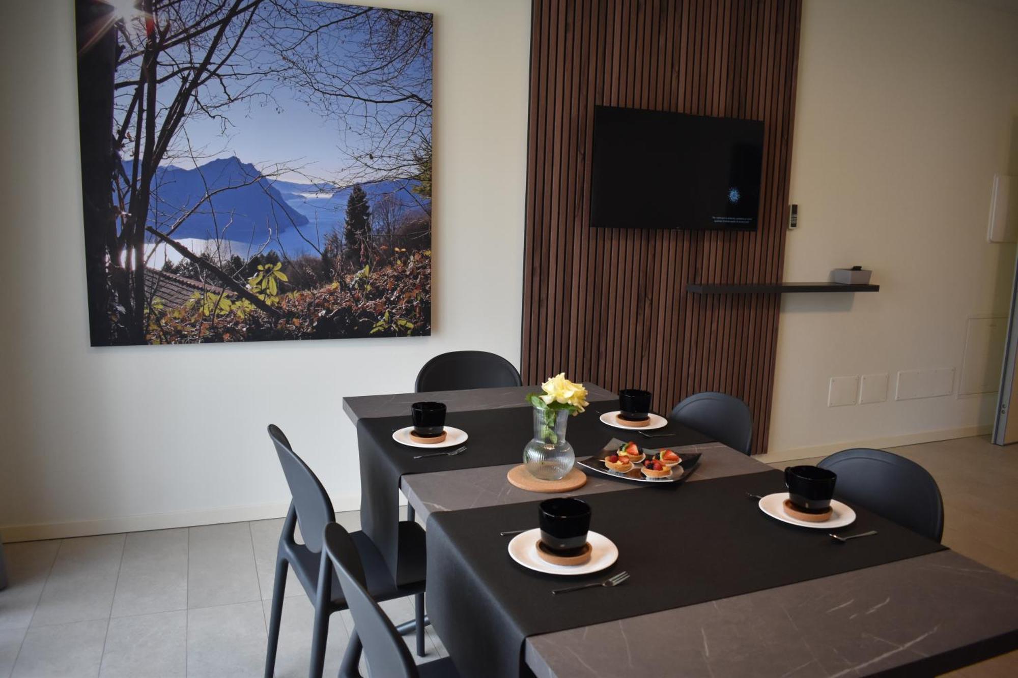 Appartement Baia Delle Rose Via Roma 111 à Costa Volpino Extérieur photo